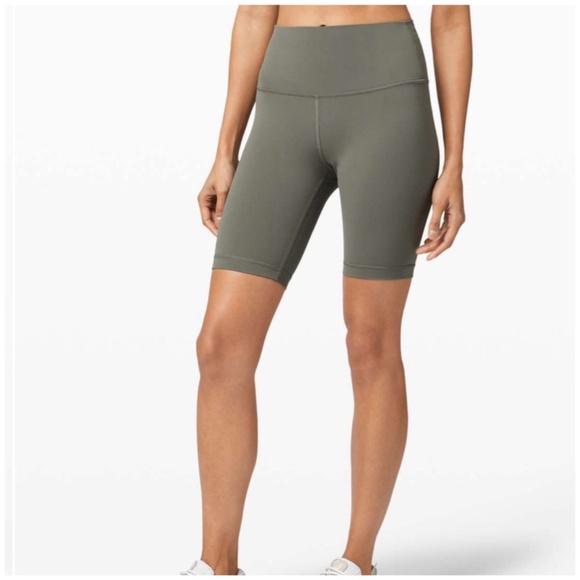Lululemon Wunder Train 8” Short - Picture 1 of 5